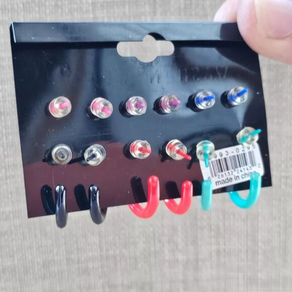 Wash N Wear Women Earrings Plastic Fashion Jewelry Multi Color Set of 6 NWT - Picture 5 of 10